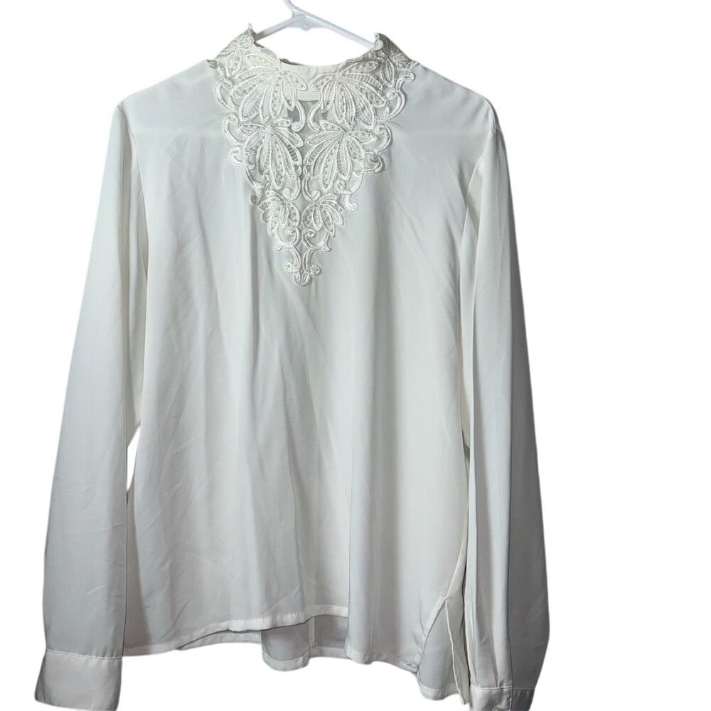 Vintage Women's White Blouse Size 14‎ Collared Long Sleeve Embroidered